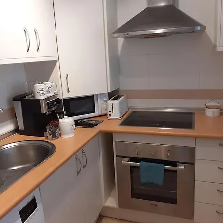 Apartment En Con Parking Y Piscina. Fuengirola
