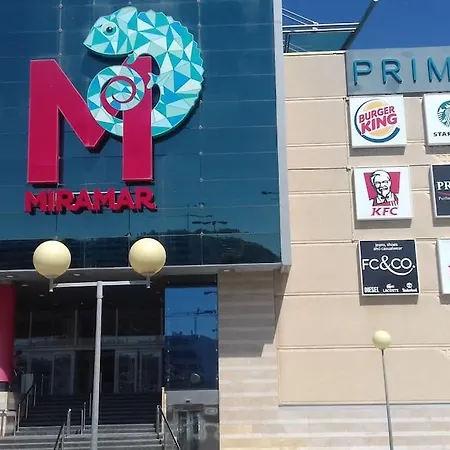 En Con Parking Y Piscina.