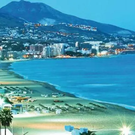 公寓 En Con Parking Y Piscina.