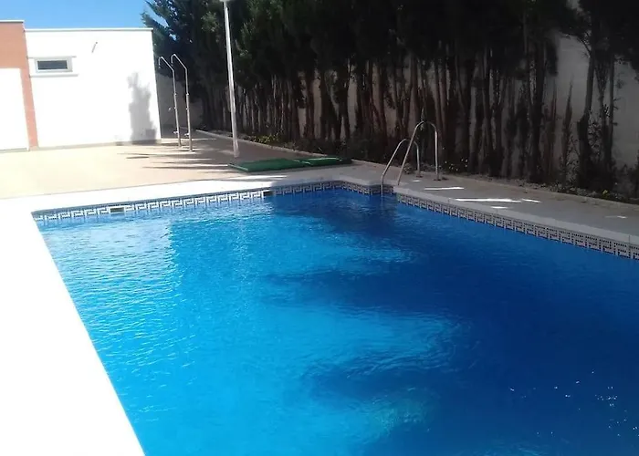 Apartment En Con Parking Y Piscina. *