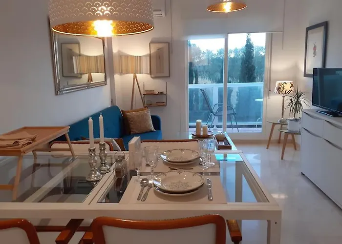 Apartment En Con Parking Y Piscina. Fuengirola