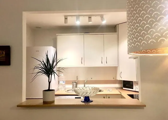 Apartment En Con Parking Y Piscina. *