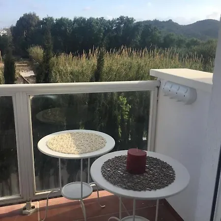 En Con Parking Y Piscina. Fuengirola