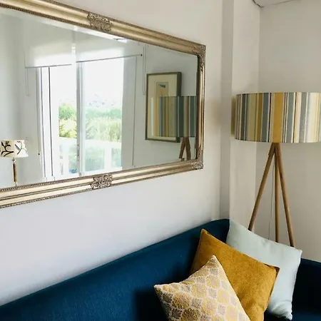 Appartement En Con Parking Y Piscina.