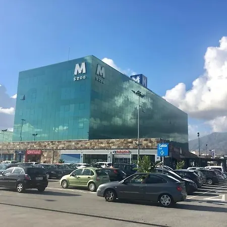 شقة En Con Parking Y Piscina. *