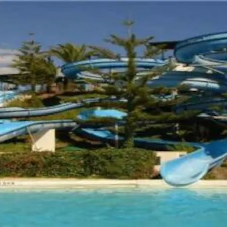 شقة En Con Parking Y Piscina. *